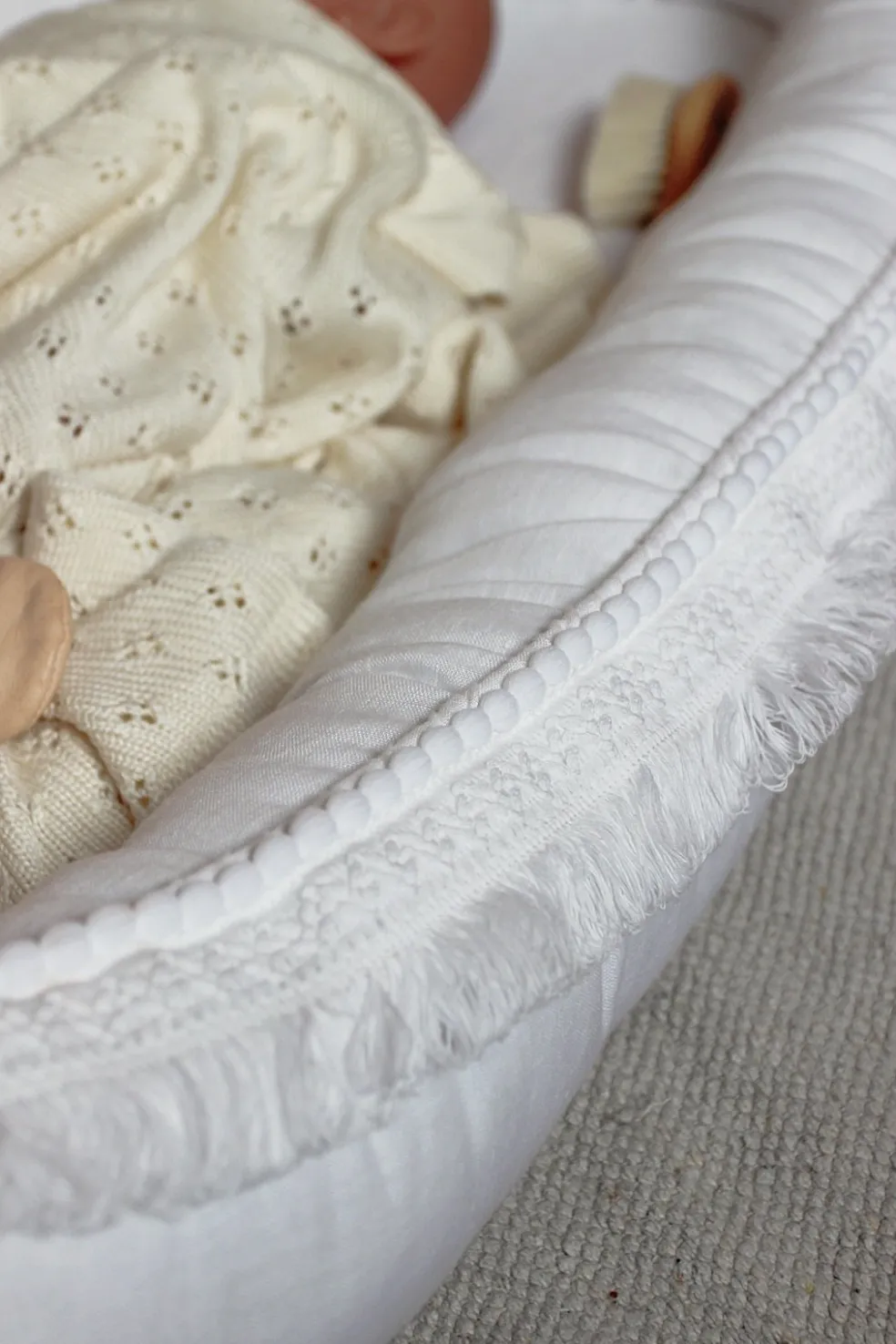 Cotton & Sweets Babynest Boho Wieß