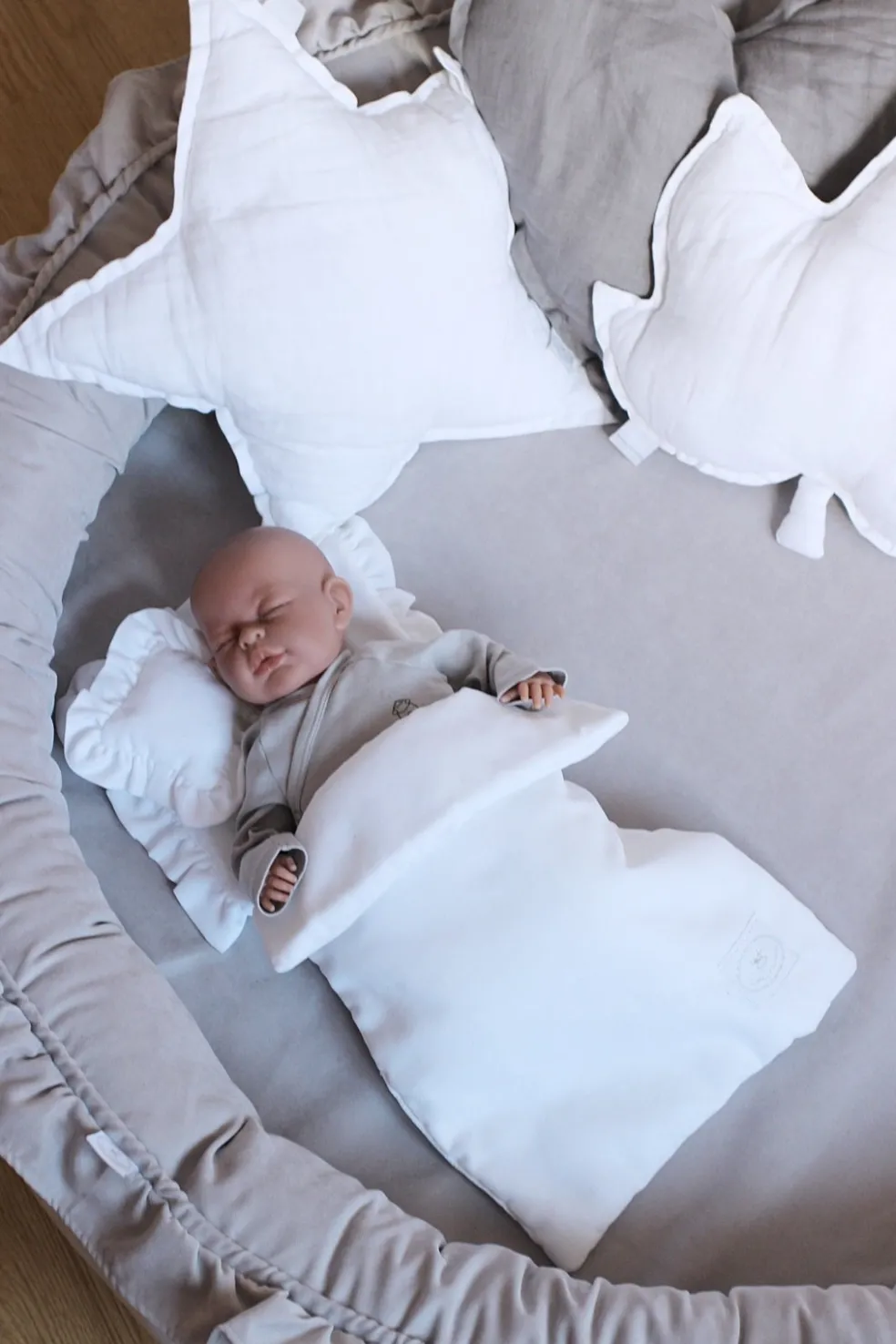 Cotton & Sweets Junior Nest Basic Hellgrau