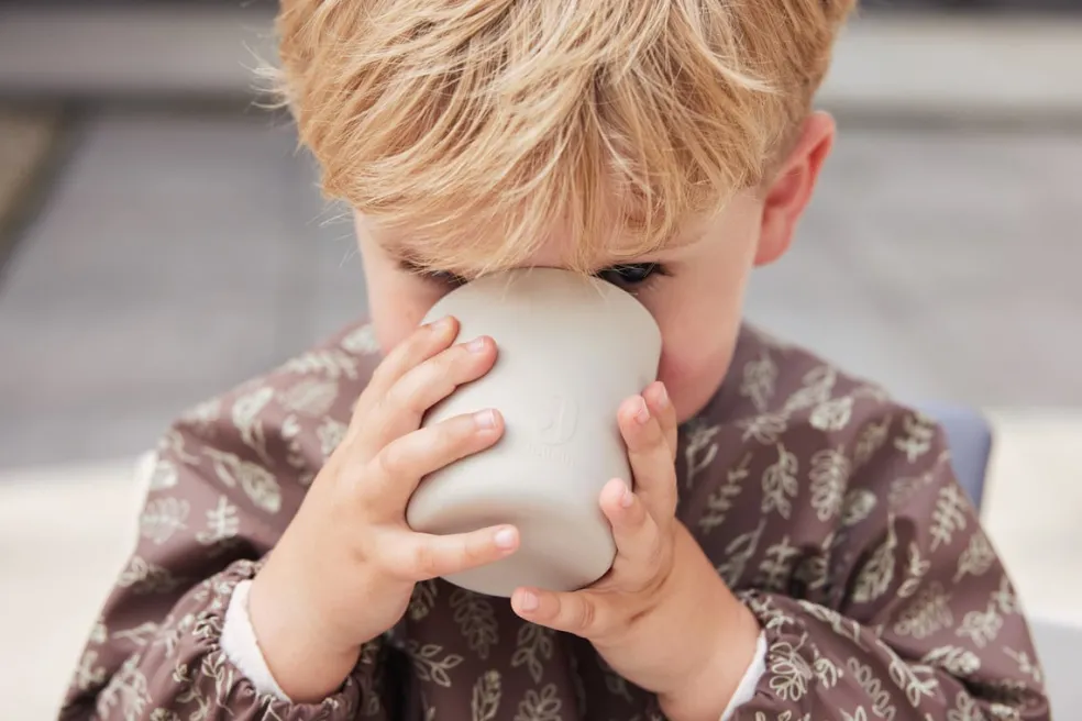 Jollein Kindergeschirr Silikon Nougat 4-Teilig