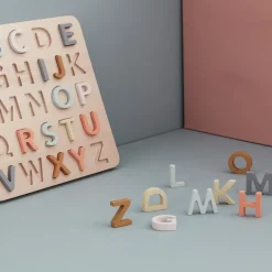 Kids Concept Alphabet Puzzle aus Holz 1000164
