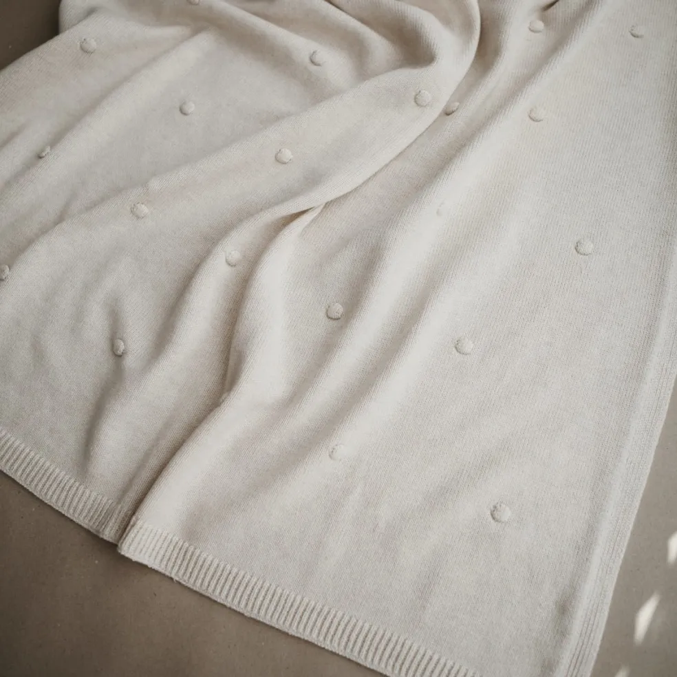 Mushie Babydecke Dots Off White 80 x 100 cm