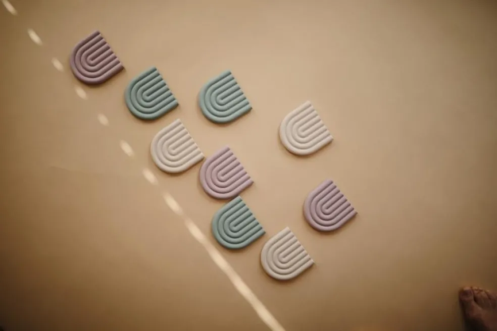 Mushie Beißring Regenbogen Mauve Lila