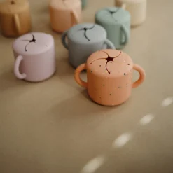 Mushie Snack Cup Confetti Powder Pink Rosa