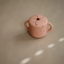 Mushie Snack Cup Confetti Powder Pink Rosa