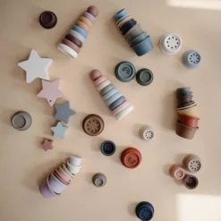 Mushie Stern Stapelturm Nesting Stars
