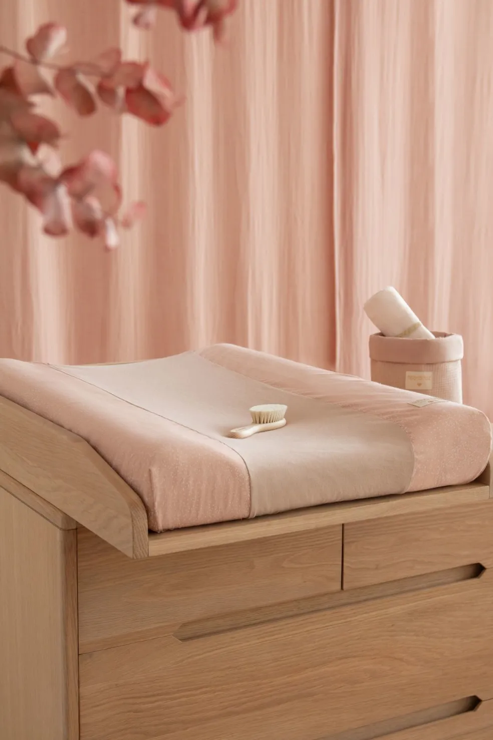 Nobodinoz Wickelauflagebezug White Bubble Misty Pink Rosa