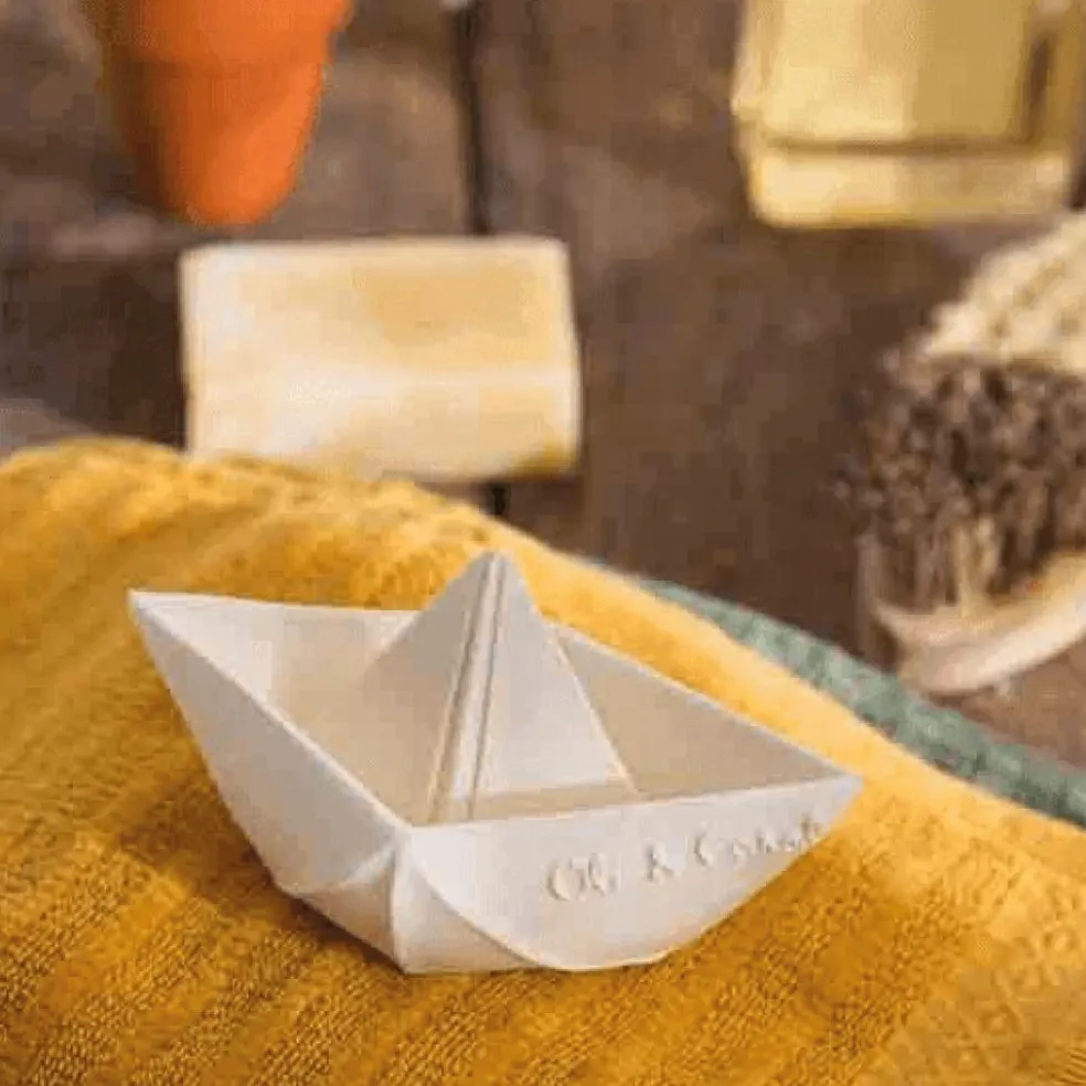 Oli & Carol Origami Boot Weiß Bad und Beißspielzeug