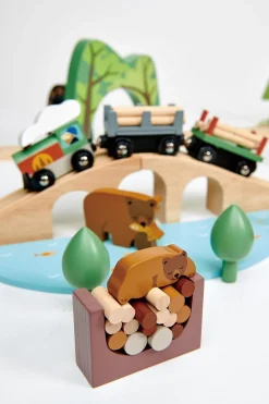 Tender Leaf Toys Holz-Eisenbahn Wild Pines